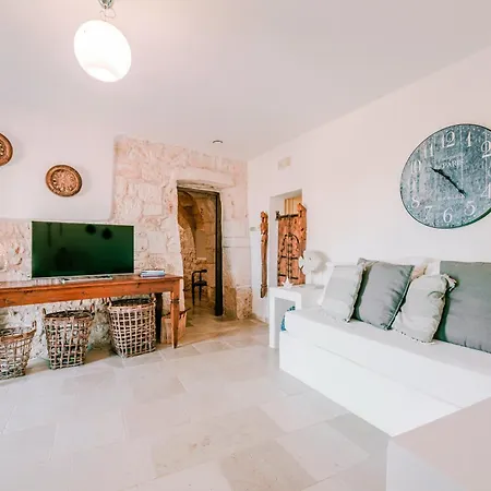 Villa Helloapulia - Trulli Di Leo - Private Pool, Sea View And Pet-friendly Garden *