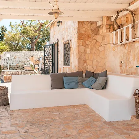 Villa Helloapulia - Trulli Di Leo - Private Pool, Sea View And Pet-friendly Garden Ostuni