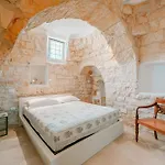 Helloapulia - Trulli Di Leo - Private Pool, Sea View And Pet-friendly Garden Villa