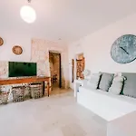 Villa Helloapulia - Trulli Di Leo - Private Pool, Sea View And Pet-friendly Garden *