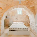 Villa Helloapulia - Trulli Di Leo - Private Pool, Sea View And Pet-friendly Garden *