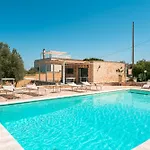 Villa Helloapulia - Trulli Di Leo - Private Pool, Sea View And Pet-friendly Garden *