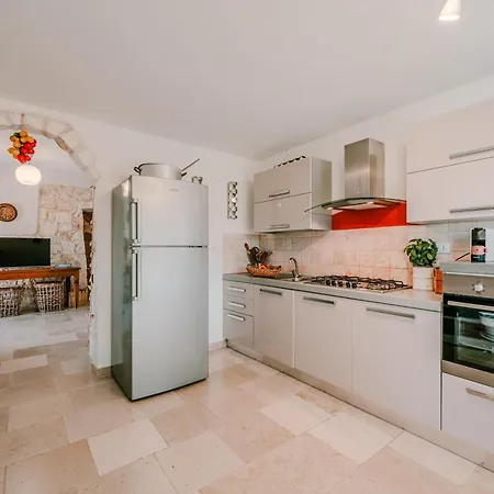 Helloapulia - Trulli Di Leo - Private Pool, Sea View And Pet-friendly Garden