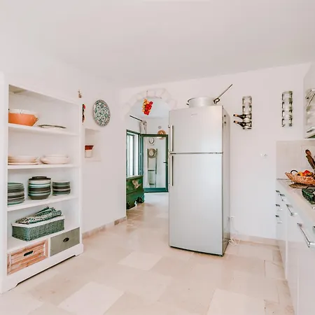 Helloapulia - Trulli Di Leo - Private Pool, Sea View And Pet-friendly Garden