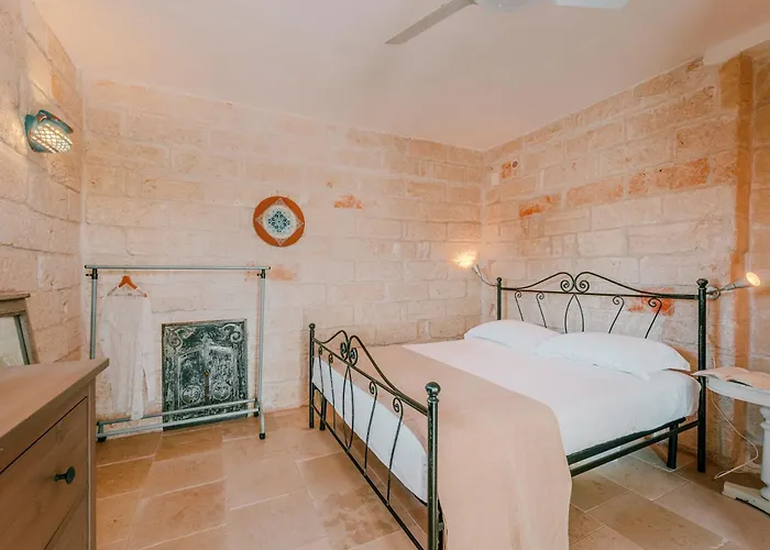 Villa Helloapulia - Trulli Di Leo - Private Pool, Sea View And Pet-friendly Garden