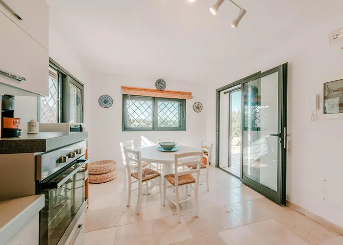 Villa Helloapulia - Trulli Di Leo - Private Pool, Sea View And Pet-friendly Garden Ostuni