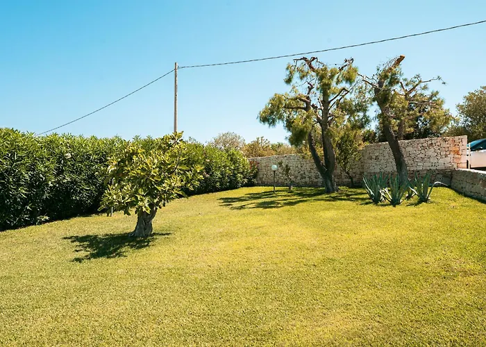 Villa Helloapulia - Trulli Di Leo - Private Pool, Sea View And Pet-friendly Garden *