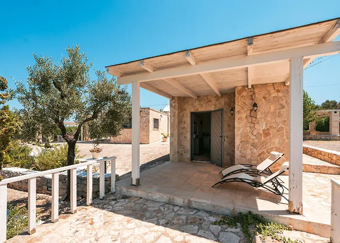 Villa Helloapulia - Trulli Di Leo - Private Pool, Sea View And Pet-friendly Garden *