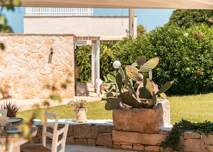 Helloapulia - Trulli Di Leo - Private Pool, Sea View And Pet-friendly Garden