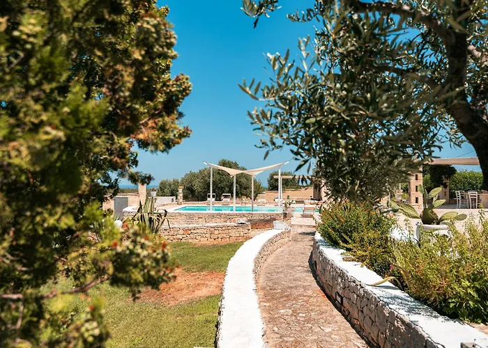 Βίλα Helloapulia - Trulli Di Leo - Private Pool, Sea View And Pet-friendly Garden