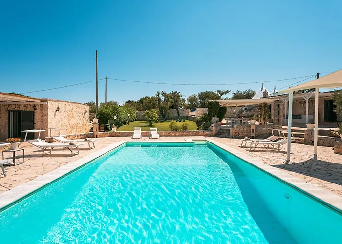 Villa Helloapulia - Trulli Di Leo - Private Pool, Sea View And Pet-friendly Garden
